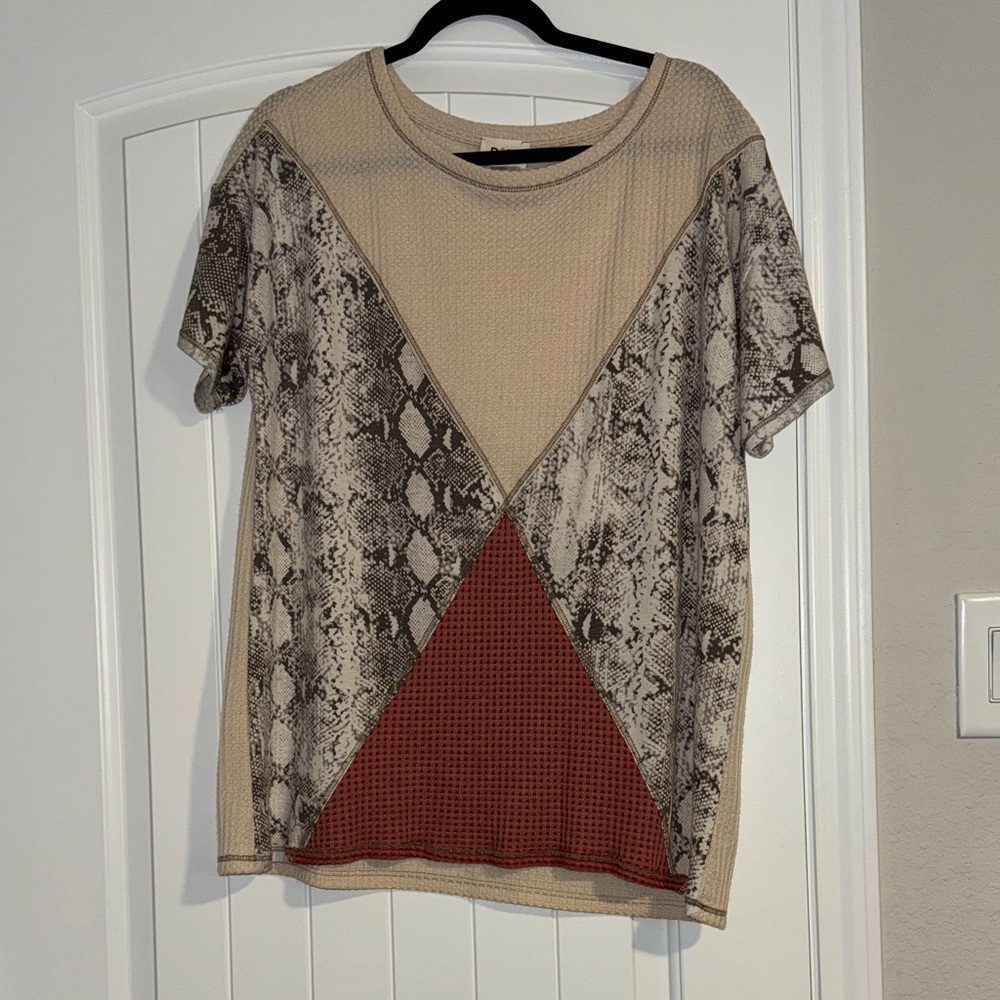 BiBi Beige and Red Snakeskin Pattern Top